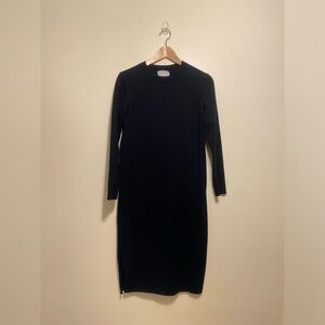 Modern Citizen Black Long-Sleeve Knit Midi Dress. Size M